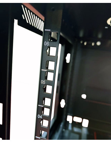 Armadio Rack 19'' a muro 12 unit&agrave sezione unica prof. 600mm Nero