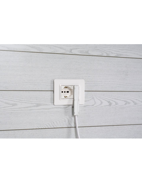 Spina Italiana Ultrapiatta 2P+T 10A Bianco