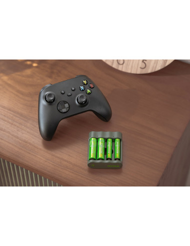 Caricabatterie per AA e AAA con 2 Batterie AA e 2 Batterie AAA Incluse