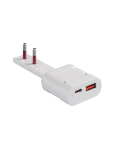 Spina Italiana Ultrapiatta USB tipo A e USB-C&trade 2P+T250V 10A 20W
