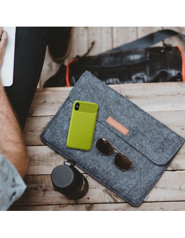 Caseology Vault Case for iPhone Xs...