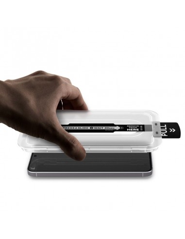 Spigen GLAS.TR EZ Fit Pro Confezione...